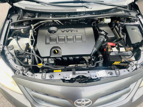 2011 Toyota Corolla LE