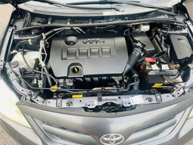 2011 Toyota Corolla LE