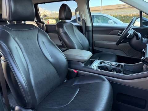 2025 Kia Carnival Hybrid SX