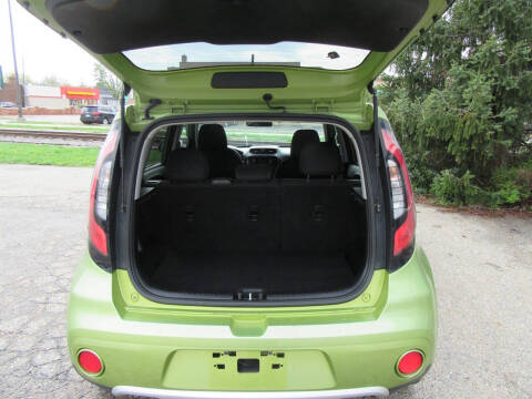 2017 Kia Soul +