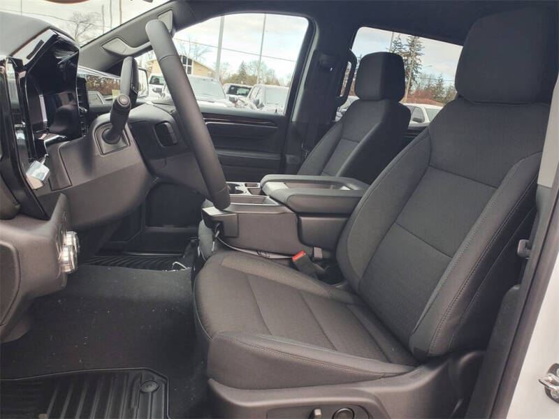 2026 GMC Sierra 1500 Elevation Standard