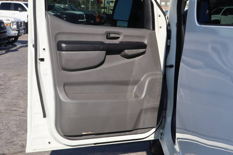 2015 Nissan NV