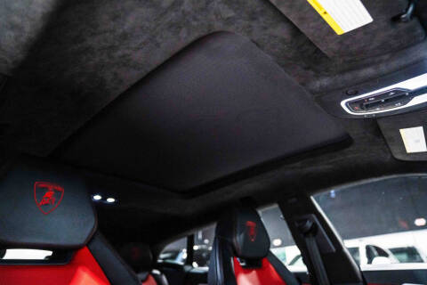 2022 Lamborghini Urus