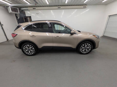 2020 Ford Escape Hybrid Titanium