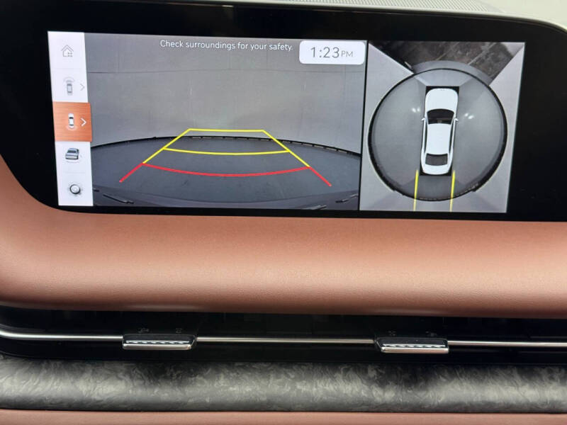 2024 Genesis G90 3.5T e-Supercharger