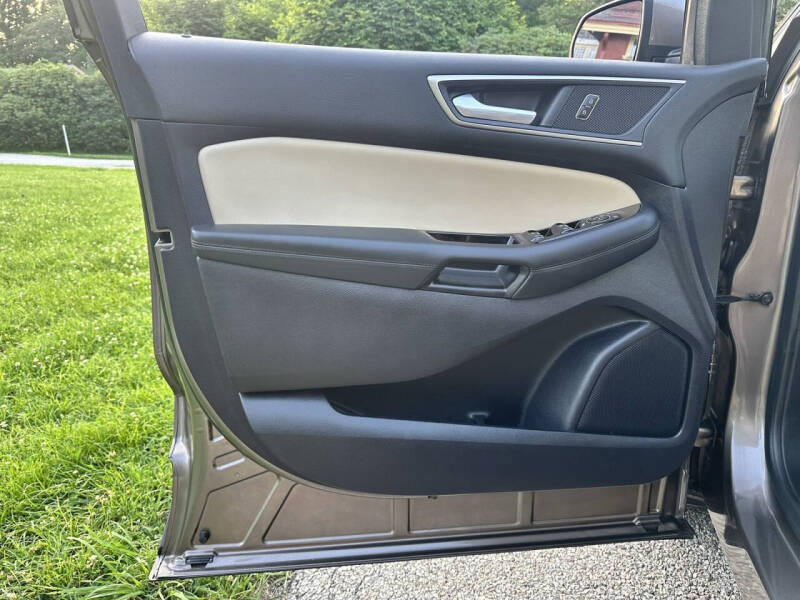 2019 Ford Edge SEL