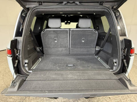 2022 Rivian R1S Launch Edition