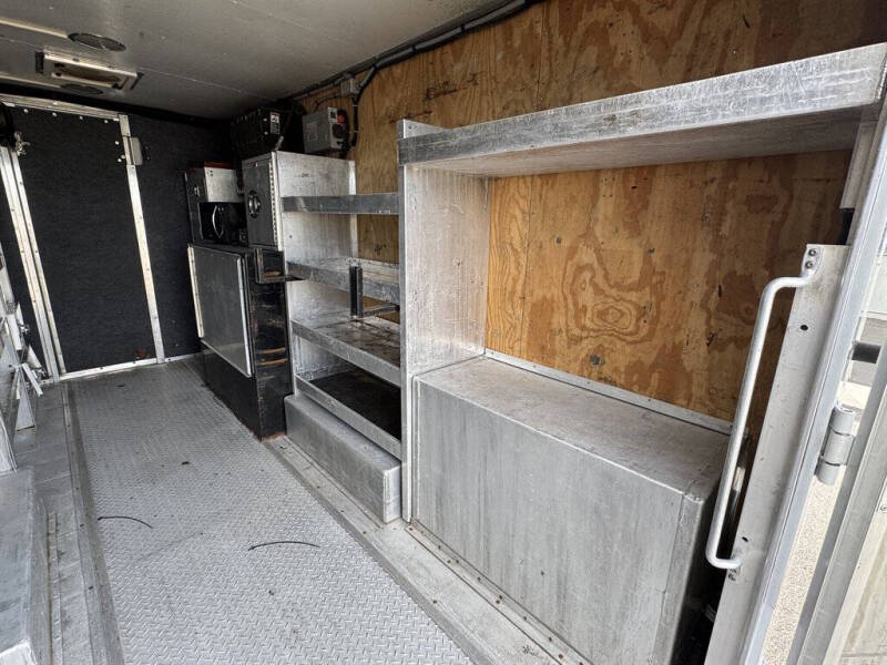 2016 Freightliner MT45 Chassis