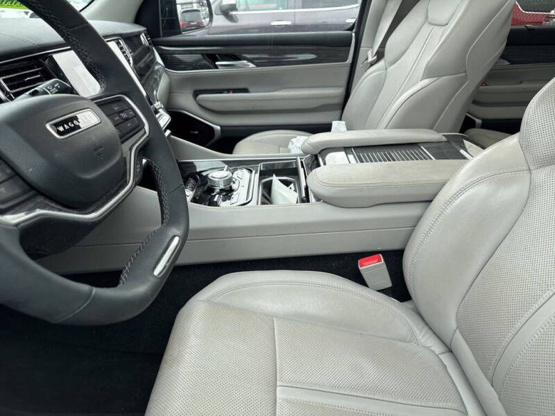 2022 Jeep Wagoneer Series III