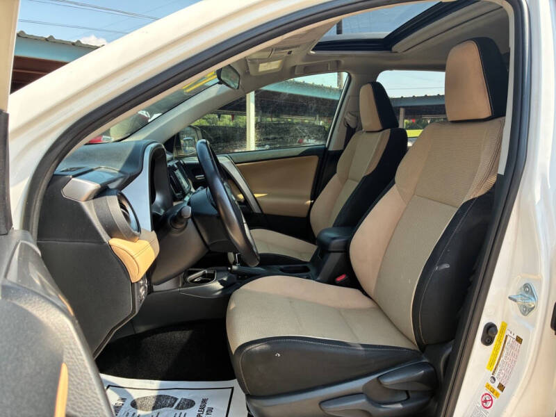 2017 Toyota RAV4 XLE