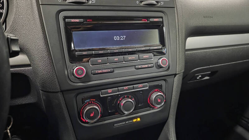 2013 Volkswagen Golf 2.5L PZEV