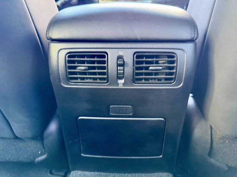 2015 Infiniti Q70 3.7