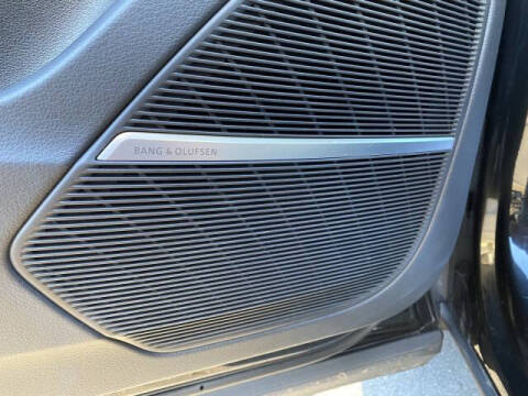 2023 Audi RS Q8 4.0T quattro