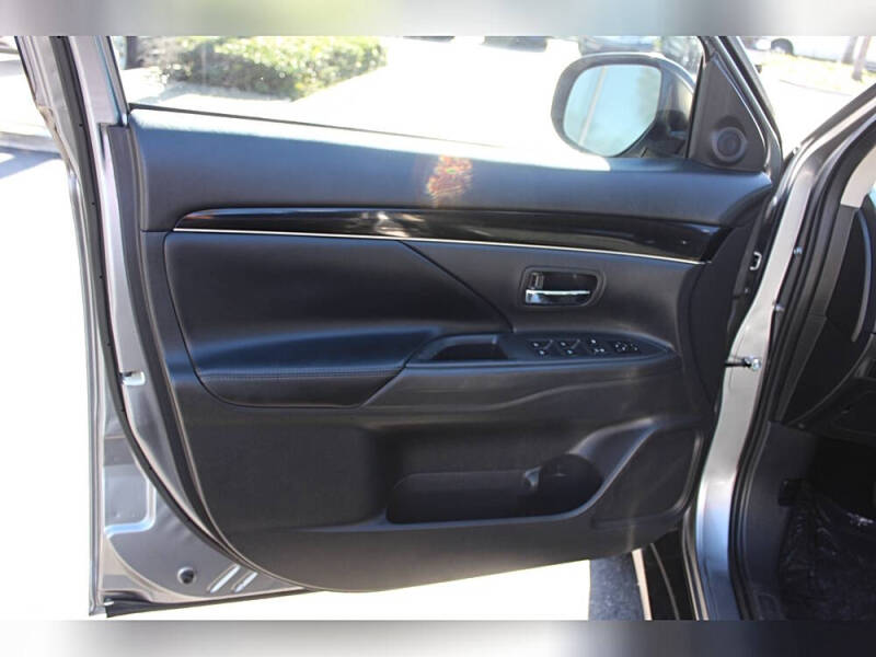 2019 Mitsubishi Outlander