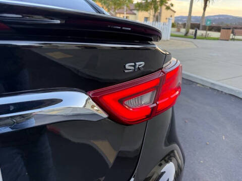 2017 Nissan Maxima 3.5 SR