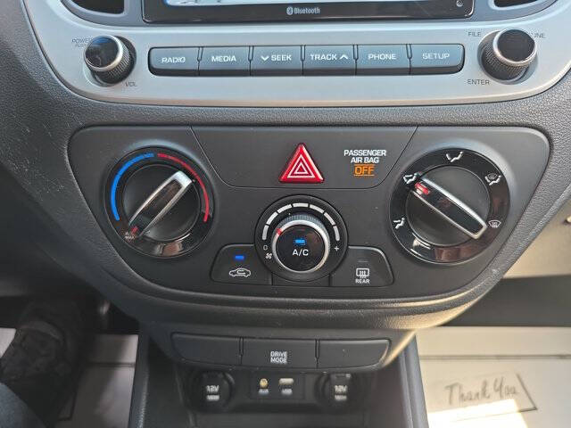 2019 Hyundai Accent SE