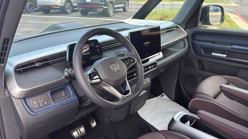 2025 Volkswagen ID. Buzz Pro S Plus 4Motion