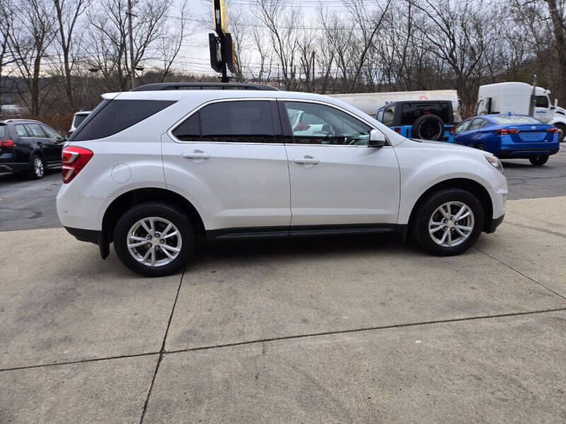 2017 Chevrolet Equinox null photo 9