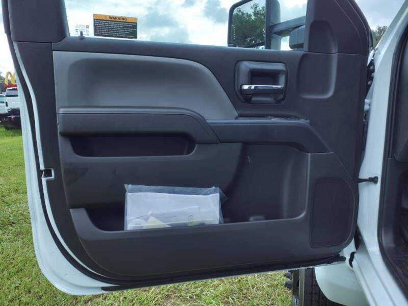 2024 Chevrolet Silverado MD