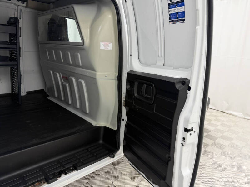 2022 Chevrolet Express 3500