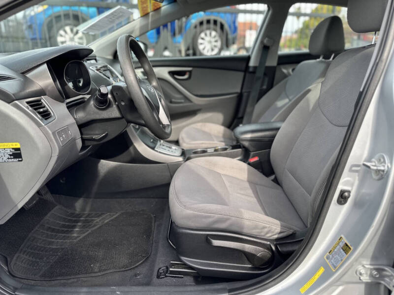 2012 Hyundai Elantra GLS