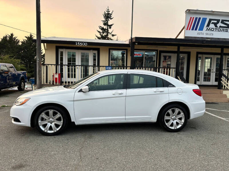 2013 Chrysler 200 LX
