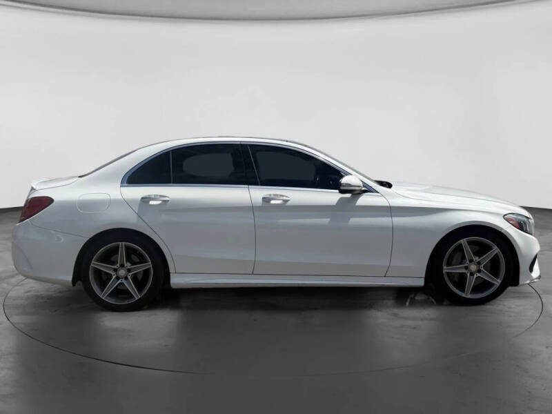 2016 Mercedes-Benz C-Class