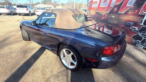 2003 Mazda MX-5 Miata