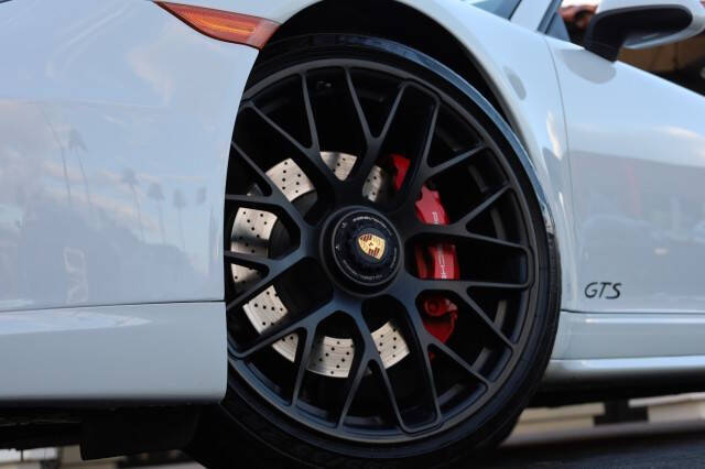 2015 Porsche 911 Carrera GTS