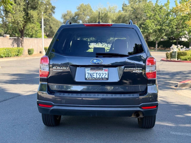 2015 Subaru Forester 2.5i