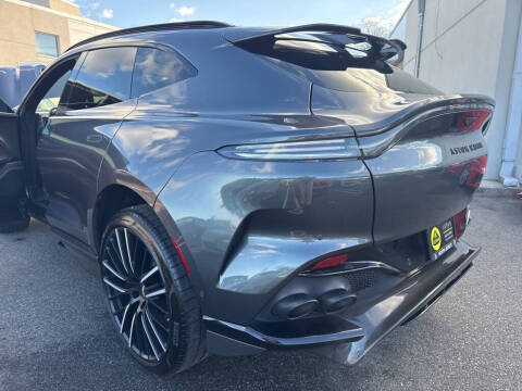 2023 Aston Martin DBX 707