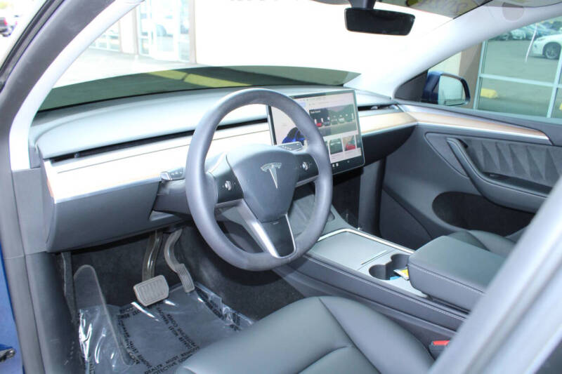 2024 Tesla Model Y Long Range