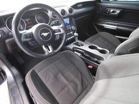 2022 Ford Mustang EcoBoost