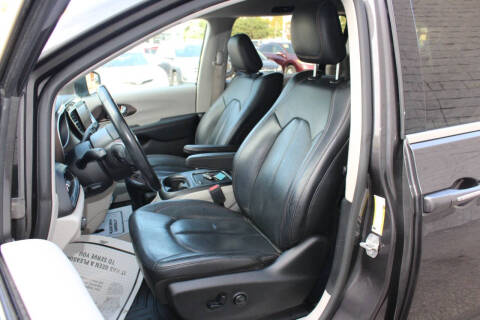 2019 Chrysler Pacifica Touring L Plus