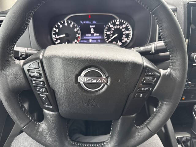 2024 Nissan Frontier SV