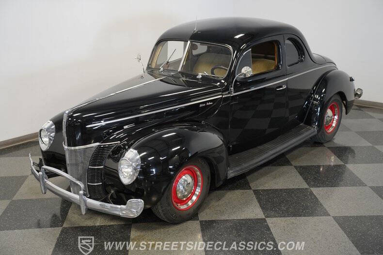 1940 Ford Deluxe