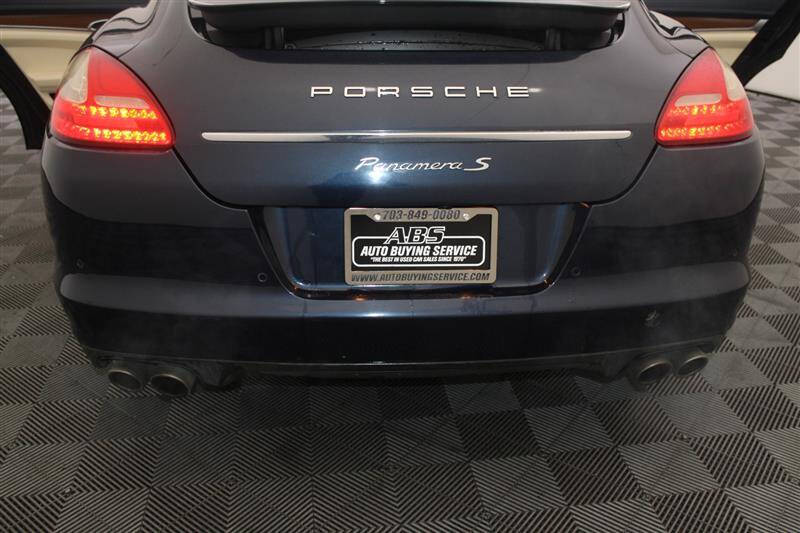 2011 Porsche Panamera