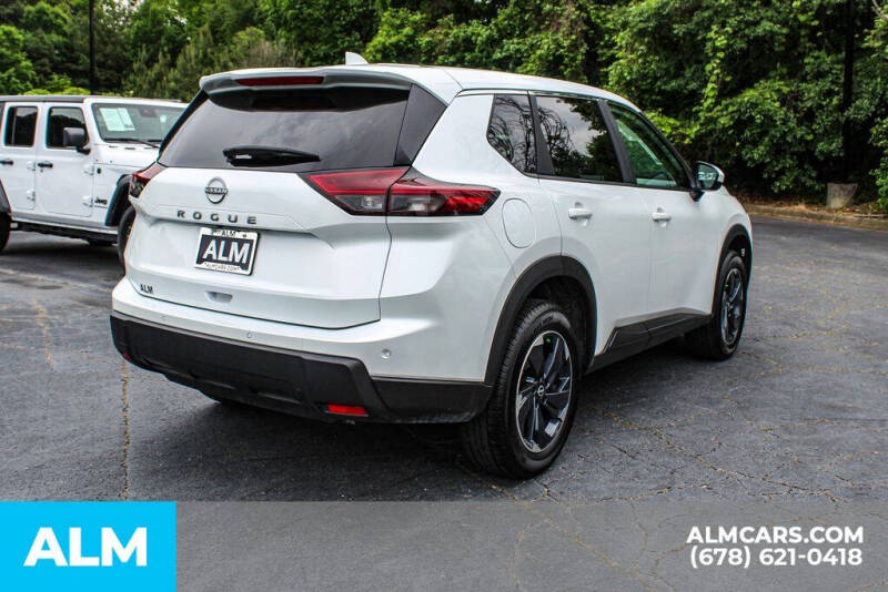 2025 Nissan Rogue SV
