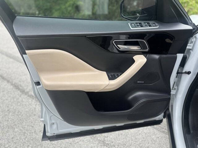 2019 Jaguar F-PACE 25t Premium