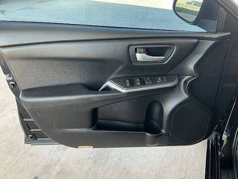 2016 Toyota Camry XLE