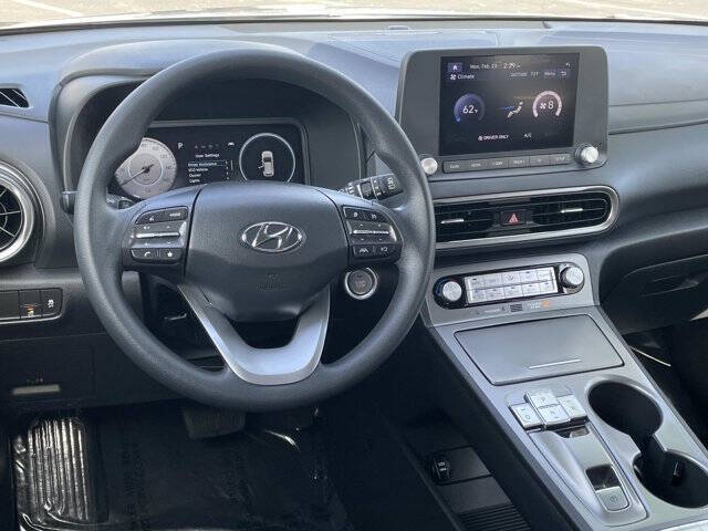 2023 Hyundai Kona Electric SE
