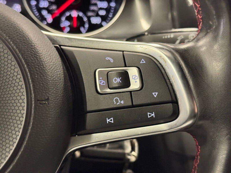 2017 Volkswagen Golf GTI S