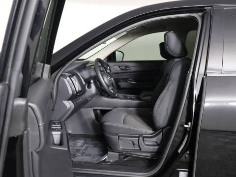 2024 Nissan Pathfinder S