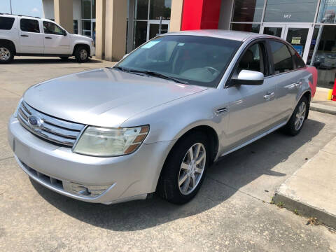 2009 Ford Taurus for sale at Thumbs Up Motors in Ashburn GA