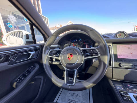 2018 Porsche Macan