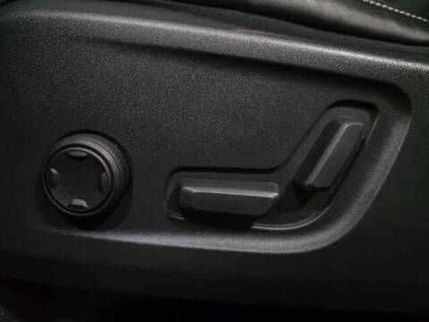 2020 Volvo XC40 T4 R-Design