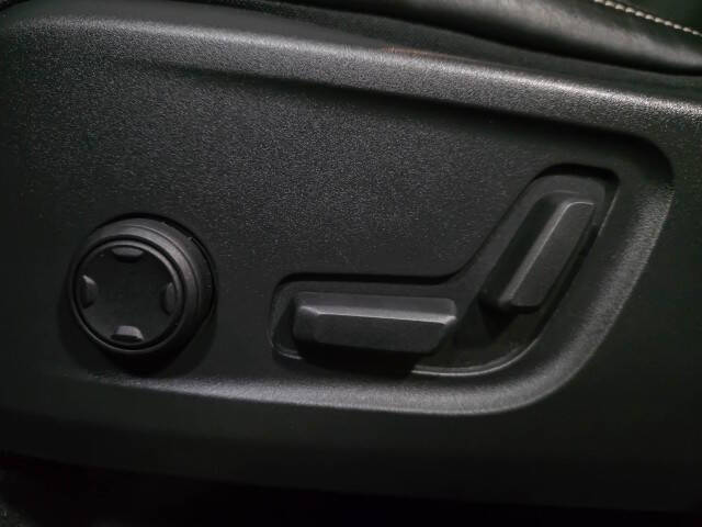 2020 Volvo XC40 T4 R-Design