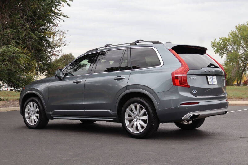 2018 Volvo XC90 T6 Momentum