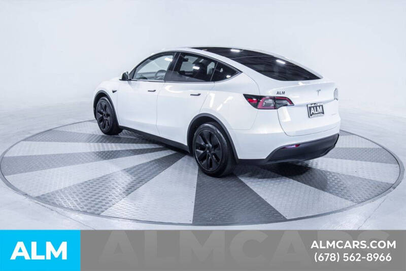 2025 Tesla Model Y Long Range