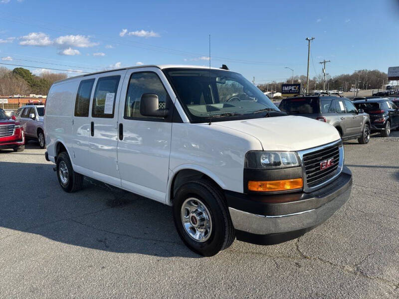 2023 GMC Savana 2500